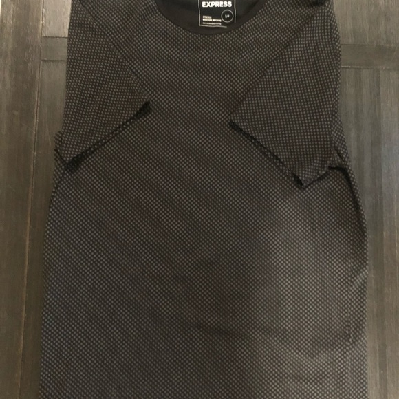 Express T-Shirts - Picture 2 of 5